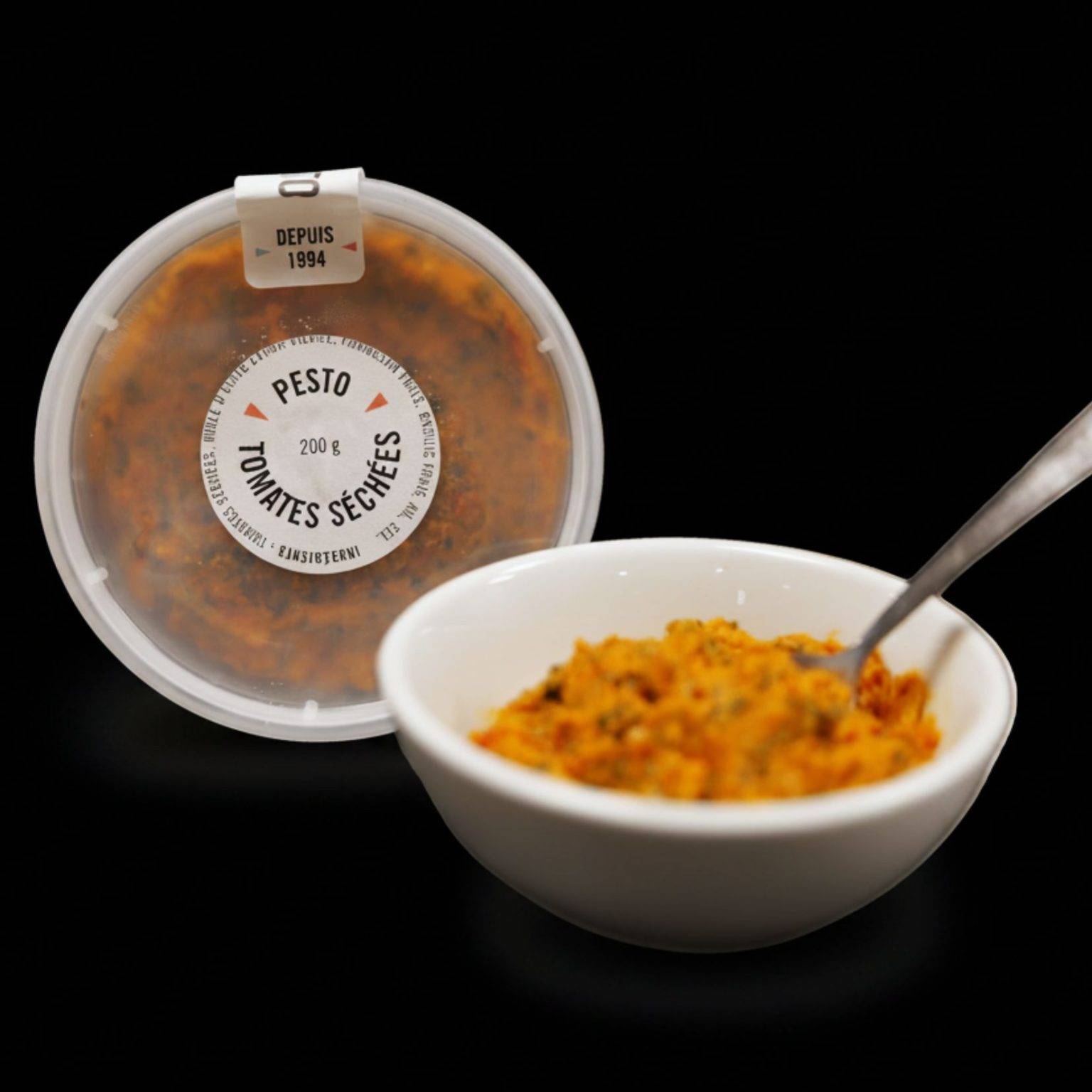 pesto tomates séchées dans un bol