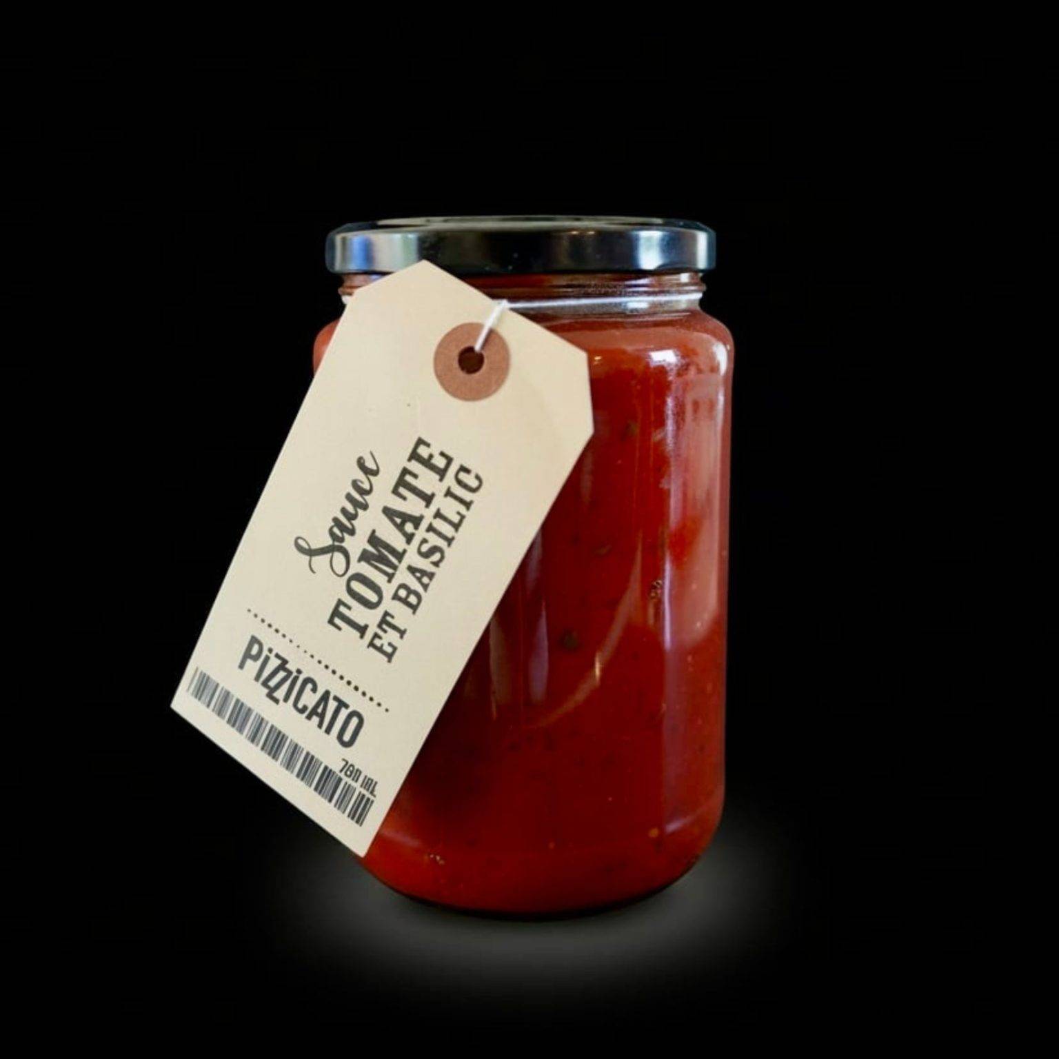 sauce tomate et basilic en pot